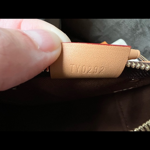 ❣️Final sale Authentic LV New Nano Speedy detachable straps❣️ - Picture 8 of 13